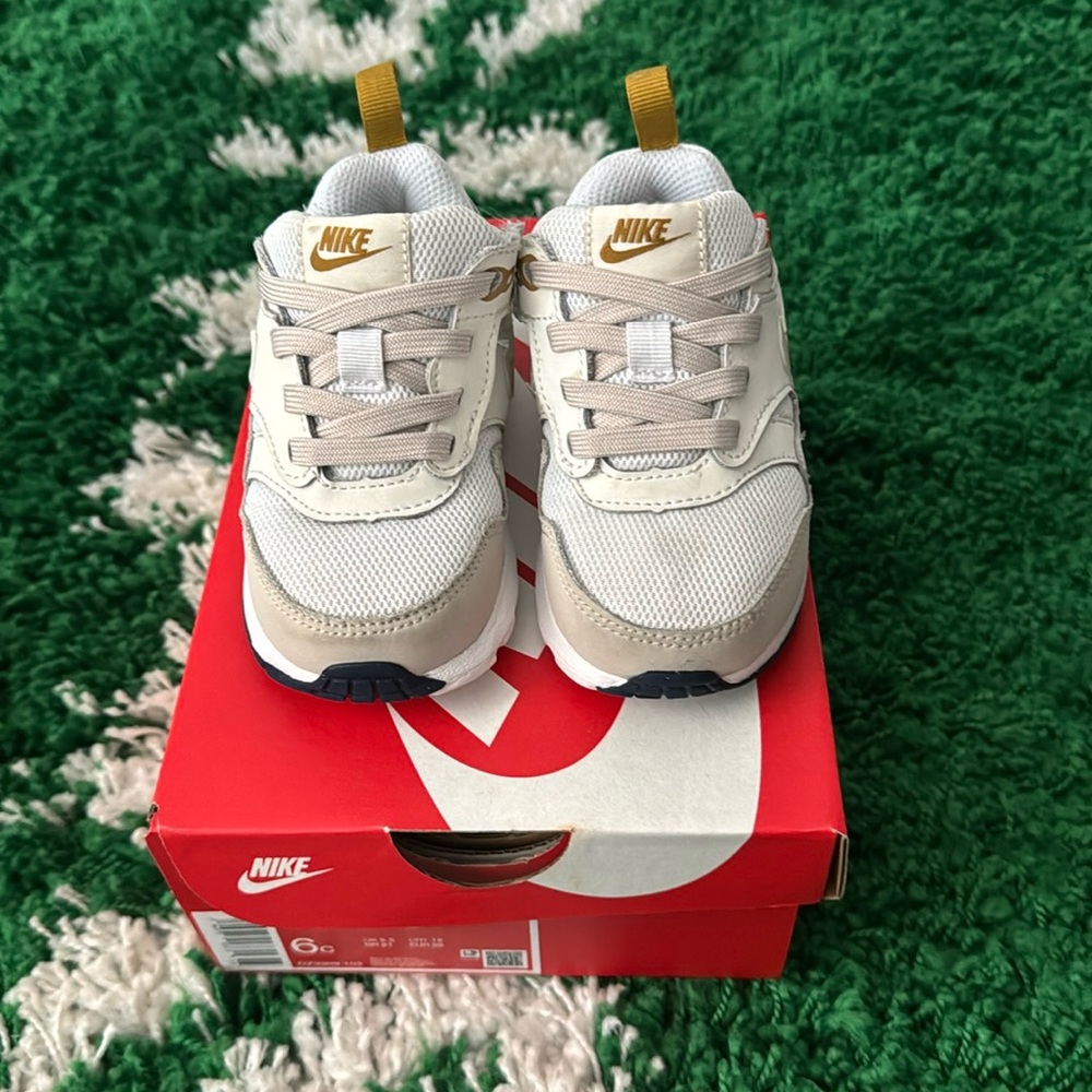 air max 1 easy on size 6c